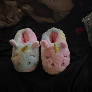 New Women’s Unicorn Slippers, Size OS, Fits Women 7.5 To 8